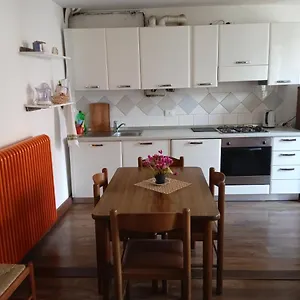Primo Sole Apartament Primaluna
