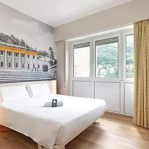 Hotel Center ***